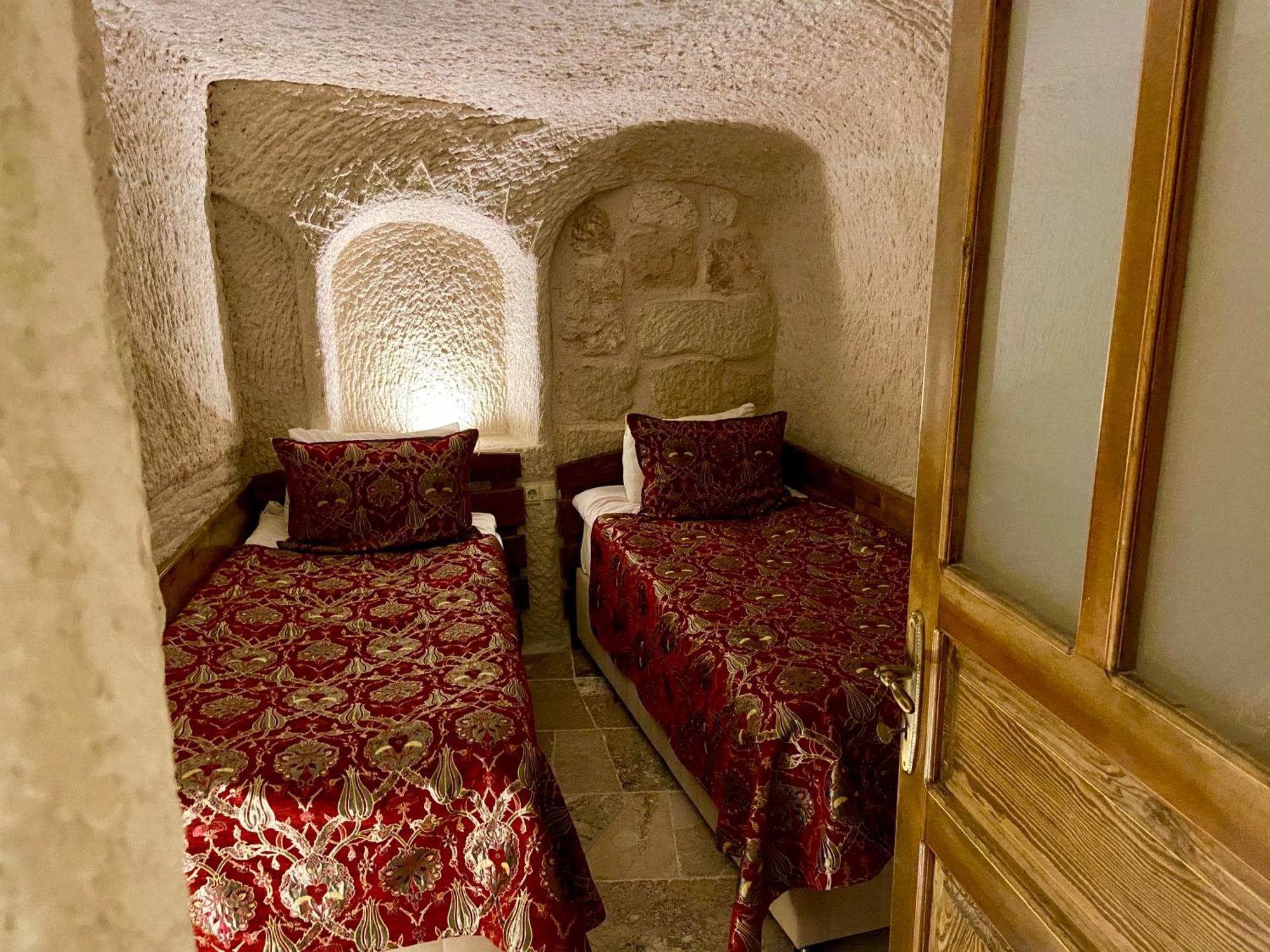 The Village Cave Hotel Γκόρεμε Δωμάτιο φωτογραφία